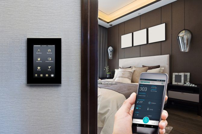 Smart hotel room controls